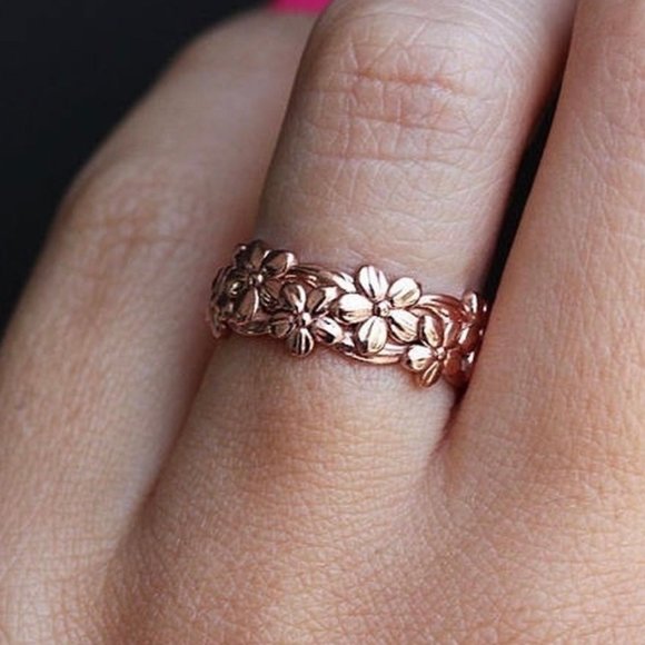 Jewelry - 14K Rose Gold PLATED Flower Ring